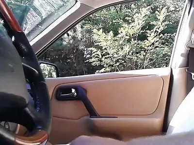 ಹದಿಹರೆಯದವರು ನಮ್ಮನ್ನು ಕಿತ್ತೊಗೆಯುತ್ತಾರೆ ಮತ್ತು ಚುಡಾಯಿಸುತ್ತಾರೆ