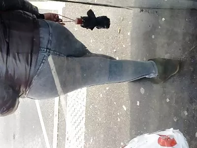 ಕೋಳಿ ಹೀರುವ ಕ್ರಿಯೆಯನ್ನು ಮುಚ್ಚಿ