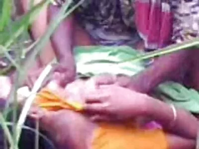 ಪ್ರೀತಿಯ ತರುಣಿಯಿಂದ ಆಳವಾದ ಹೊಡೆತ