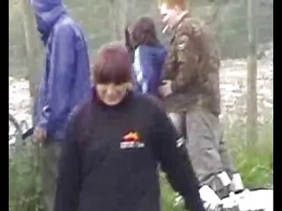 ಅವಳು ತನ್ನ ಕೆಲಸವನ್ನು ಮಾಡೆಲ್ ಆಗಿ ಮುಗಿಸಿದಾಗ ಅವನ ಕಾಮದ ಪತಿ ಅವಳನ್ನು ಕೋಣೆಗೆ ಕರೆದೊಯ್ಯುತ್ತಾನೆ