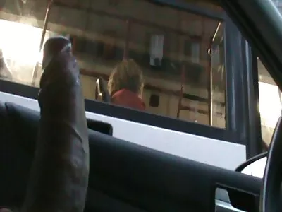 ಪ್ರೇಕ್ಷಕರ ಮುಂದೆ ಸ್ನೇಹಿತನೊಂದಿಗೆ ಲೈಂಗಿಕ ಕ್ರಿಯೆ ನಡೆಸುವುದು