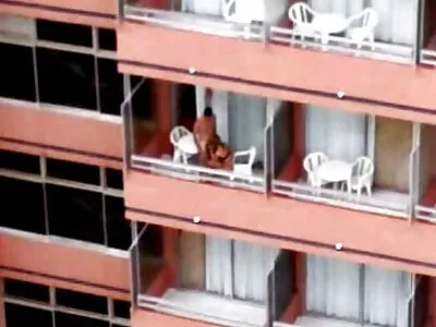 ಶಾಲಾ ವಿದ್ಯಾರ್ಥಿನಿ ಬ್ಲೋ ಜಾಬ್ ಮಾಡುತ್ತಾಳೆ ಮತ್ತು ಮುಖದ ಮೇಲೆ ಕಮ್ ಆಗುತ್ತಾಳೆ