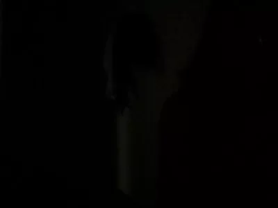 ಕ್ಯಾಮ್‌ನಲ್ಲಿ ಯುವ ಸುಂದರಿಯೊಂದಿಗೆ ಸೆಕ್ಸ್ ಮಾಡಿ