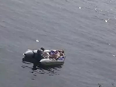 ಮೋಹನಾಂಗಿ ನನ್ನ ಹಾರ್ಡ್ ಡಿಕ್ ಅನ್ನು ಹೀರುತ್ತಾಳೆ ಮತ್ತು ಮುಖದ ಹೊರೆ ಪಡೆಯುತ್ತಾಳೆ