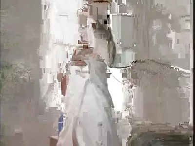 ಪೆಟೈಟ್ ಮೋಹನಾಂಗಿ ಹೊಡೆತದ ಕೆಲಸದ ನಂತರ ಫಕ್ ಆಗುತ್ತಾನೆ