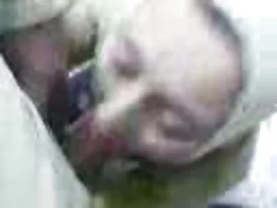 ಅಗಾಧ ಗುಬ್ಬಿ ಕೊರೆಯಲಾಗಿದೆ