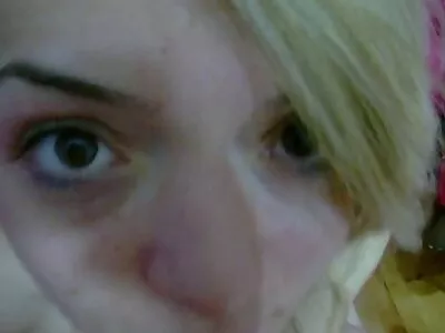 ಸಮುದ್ರತೀರದಲ್ಲಿ ಬ್ಲೋಜಾಬ್ ಮತ್ತು ಬಾಯಿಯಲ್ಲಿ ಲೋಡ್ ಮಾಡಿ