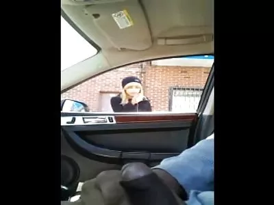 ಮಾದಕ ಶ್ಯಾಮಲೆ ಹಸ್ತಮೈಥುನ ಮಾಡುವುದು ಮತ್ತು ಕಷ್ಟಪಡುವುದು