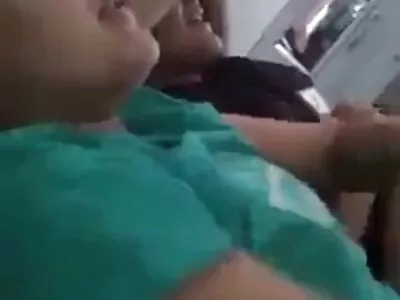 ಅವಳು ಹಠಮಾರಿ ಮತ್ತು ನಾನು ಅದನ್ನು ಇಷ್ಟಪಡುತ್ತೇನೆ