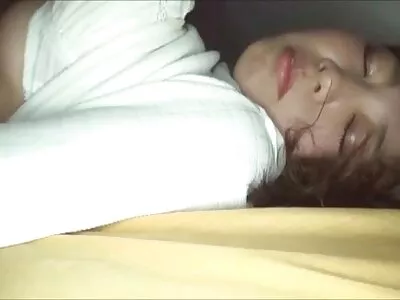 ಮುಗ್ಧ ಹುಡುಗಿ ಮತ್ತು ಅವಳ ಒಳ್ಳೆಯ ಪುಸಿ