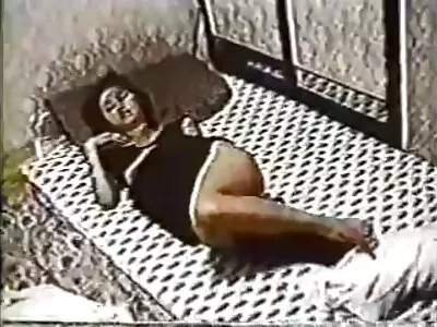 ಕಪ್ಪು ಡಿಕ್ ಮೇಲೆ ಗ್ಯಾಗಿಂಗ್