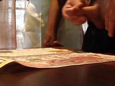 ಸುಂದರವಾದ ದೇಹ ಹೊಂದಿರುವ ಮೋಹನಾಂಗಿ ಹುಂಜದ ಮೇಲೆ ಜಿಗಿಯುತ್ತಾರೆ