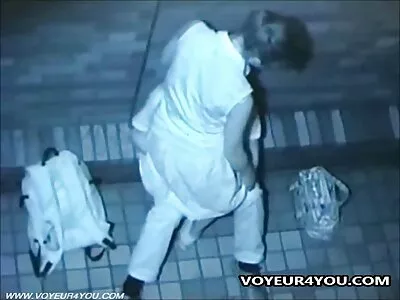 ಪುಟಾಣಿ ಹಾಟಿಯು ಕೆಲವು ಹುಚ್ಚು ಸವಾರಿ ಕೌಶಲ್ಯಗಳನ್ನು ಹೊಂದಿದೆ