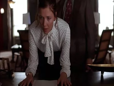 ಅವಳಿಂದ ಆಕರ್ಷಕ ಗೆಳತಿ ಮತ್ತು ಬ್ಲೋ ಜಾಬ್