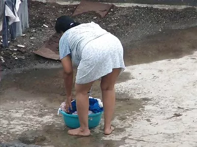 ಲ್ಯಾಟಿನಾ ಜೇನುತುಪ್ಪಕ್ಕೆ ಆ ಕಮ್ ಲೋಡ್ ಬೇಕು