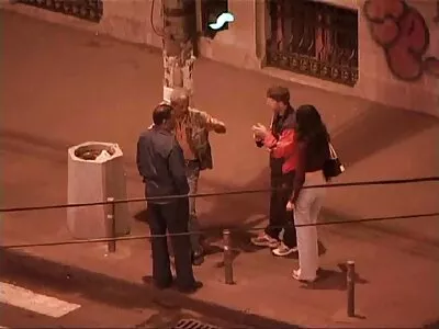 ಹಾಸಿಗೆಯ ಮೇಲೆ ನಾಯಿ ಶೈಲಿಯ ಕೊರೆಯುವಿಕೆ