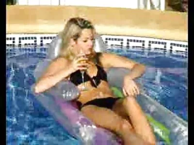 ನೀವು ಅವಳ ಬಿಗಿಯಾದ ಕಂಟ್ ಅನ್ನು ಪ್ರೀತಿಸಬೇಕು